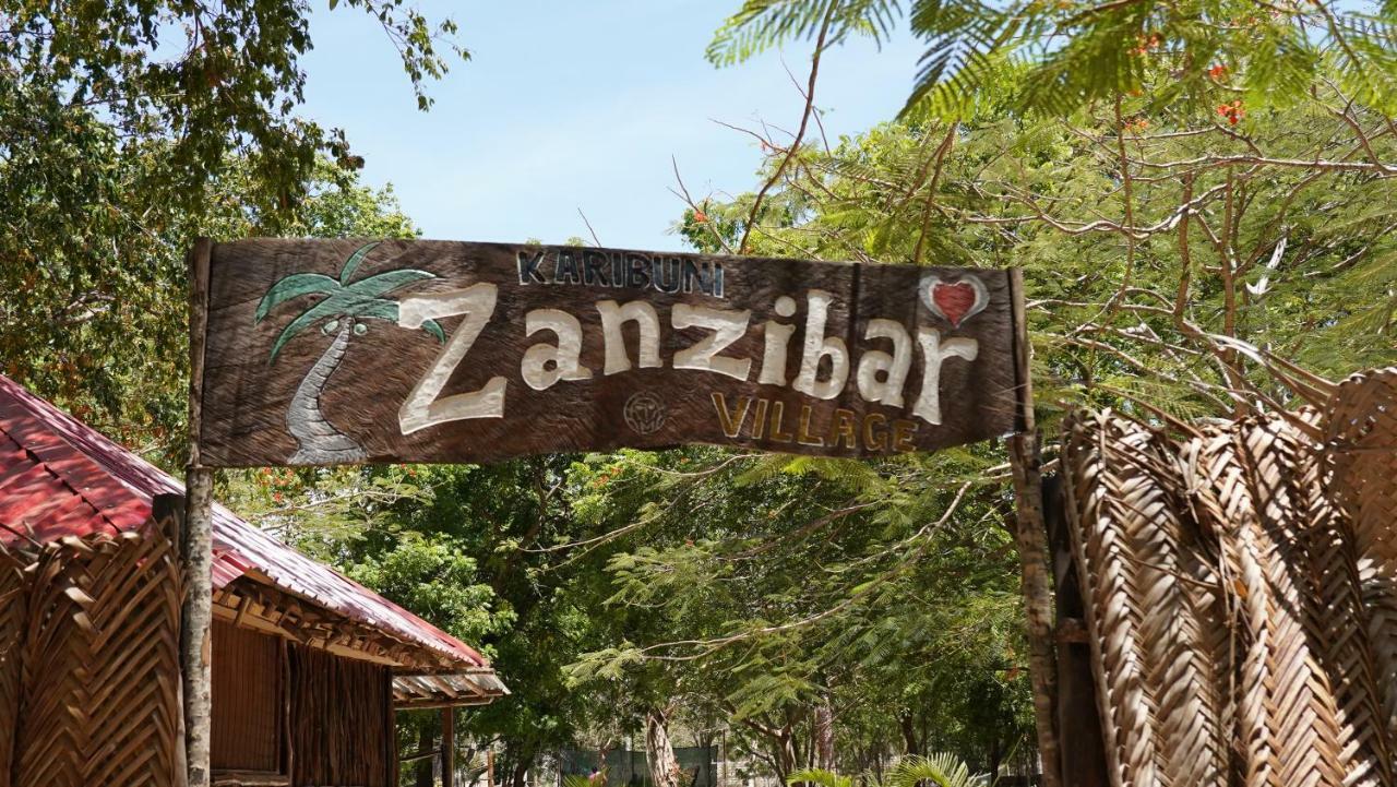 Ostello Soul Breeze Backpackers Diani Diani Beach Esterno foto
